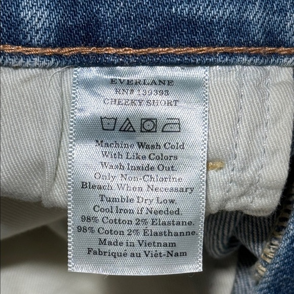 EVERLANE Cheeky Shorts Denim Raw hem - Picture 6 of 7